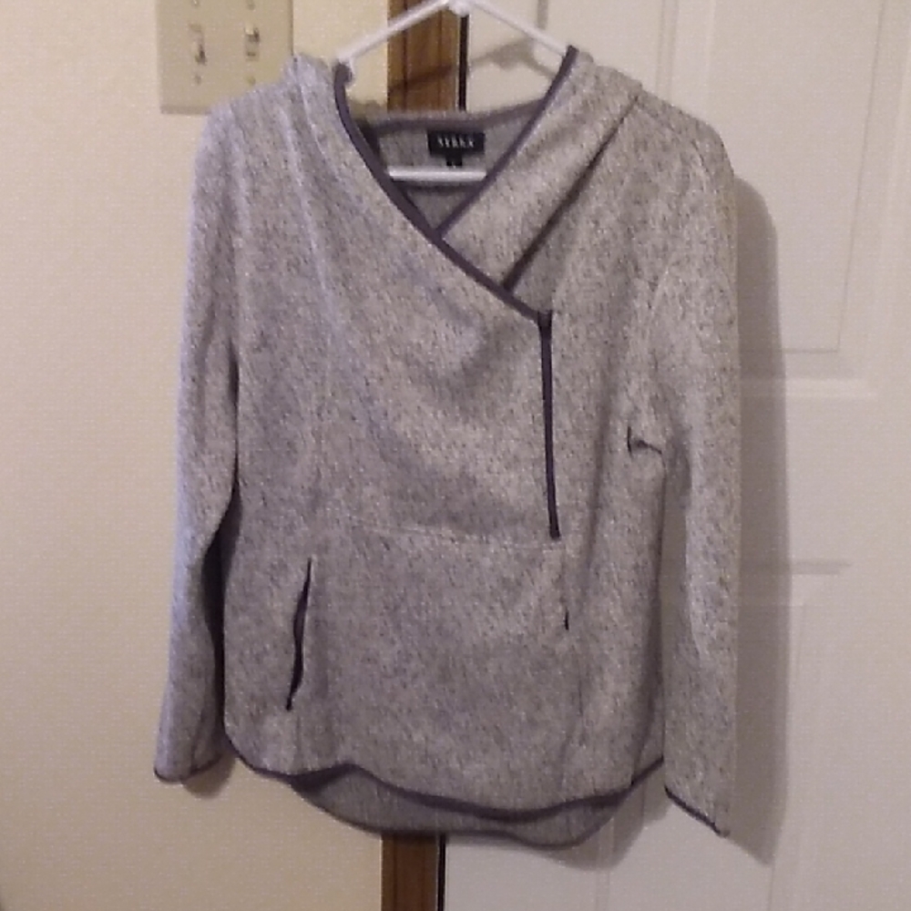Gray Hooded Sweater with Pocket